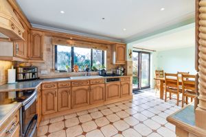 Kitchen- click for photo gallery